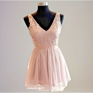 Maniju Blush Lace & Tulle Short Formal Hoco Dress Size Small Coquette Barbiecore